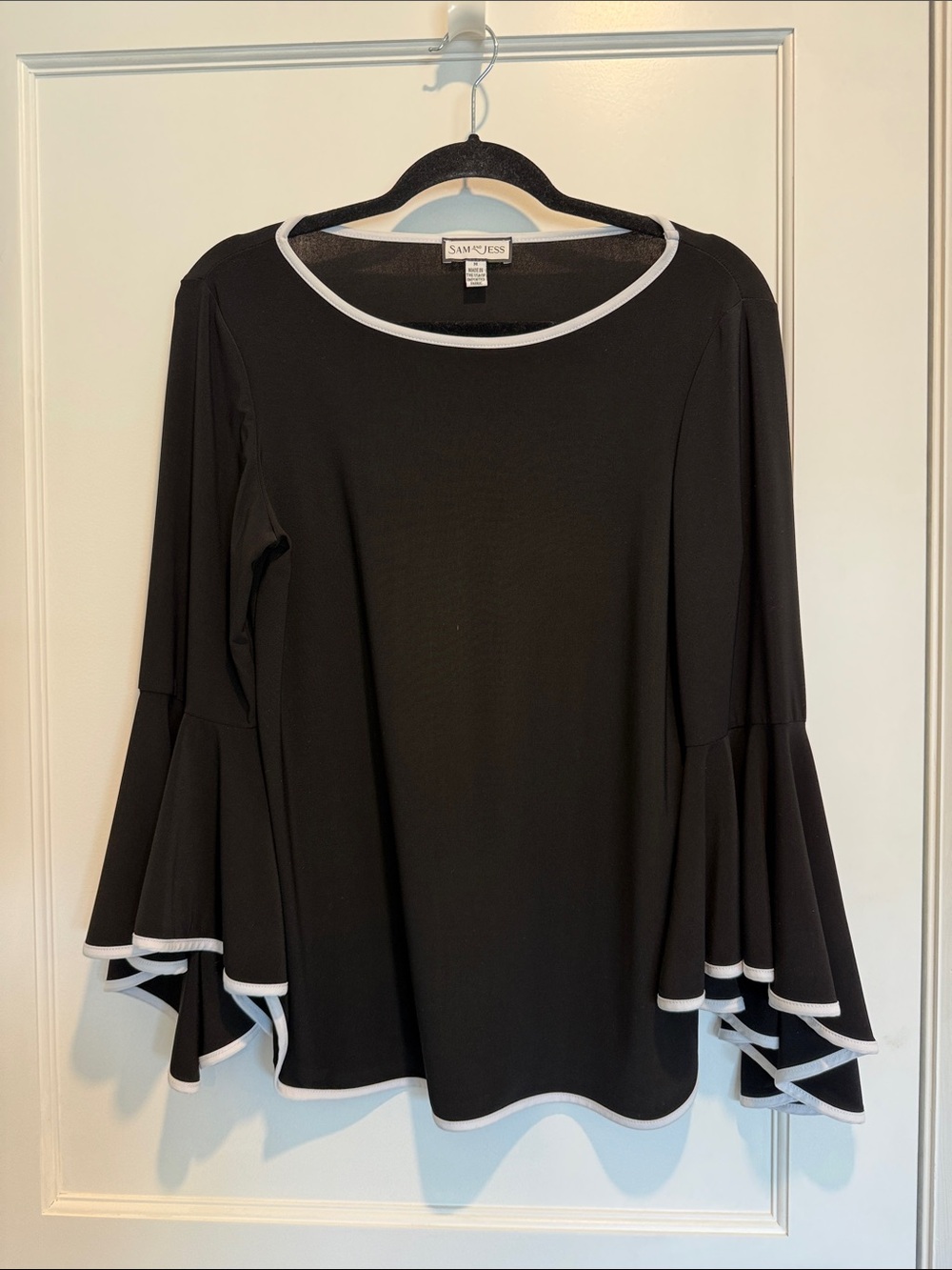 Sam & Jess Black Long-Sleeve Bell-Sleeve Top with White Trim M